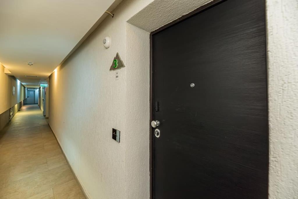 Splendor 3 Bedroom Flat In Silver Mountain ポイアナ・ブラショフ エクステリア 写真